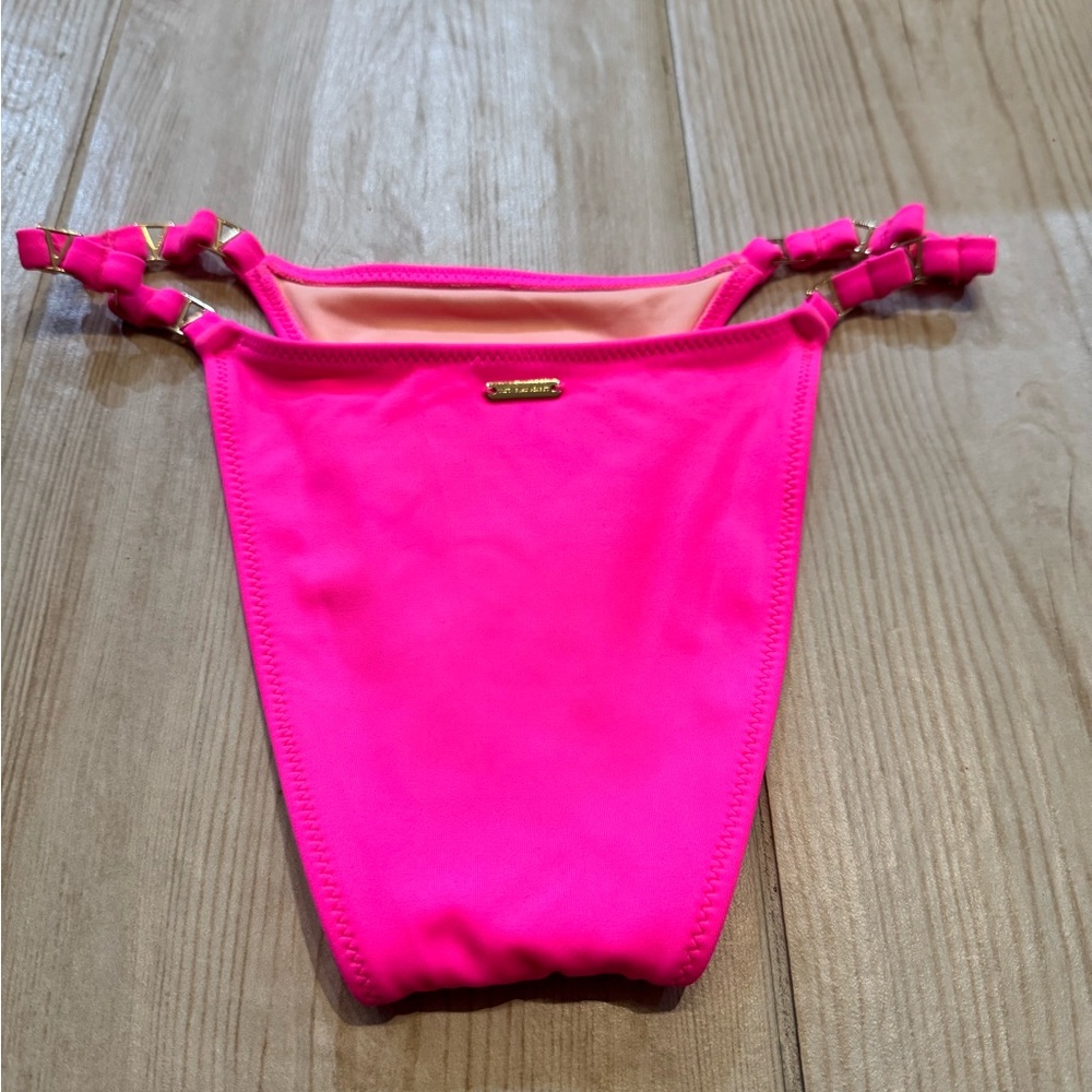 Victoria's Secret Hot Pink Bikini - Picture 5 of 5